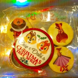Chip & Dale Disney Christmas pins